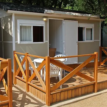 Camping Roca 2*
