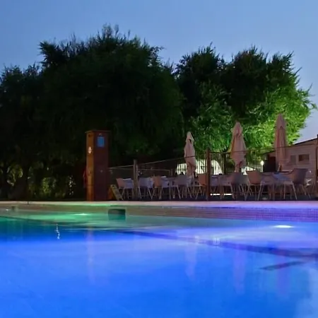 Roca Camping 2*